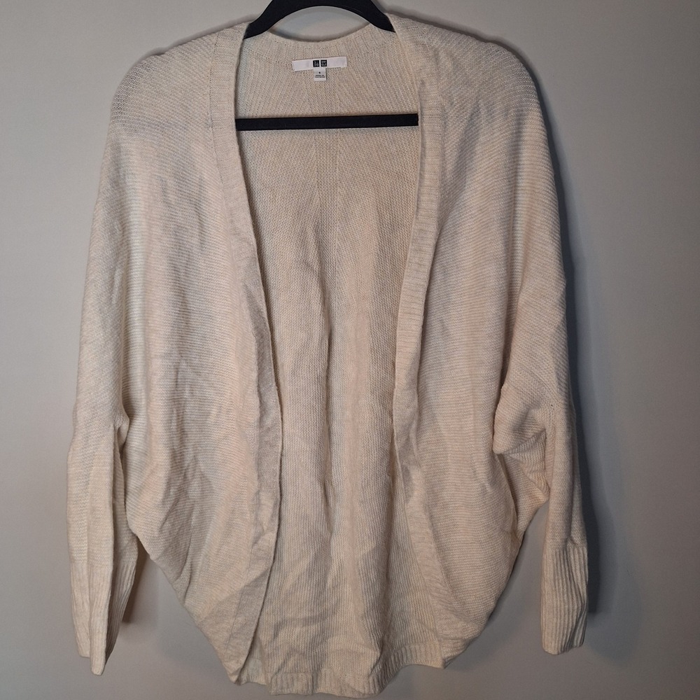 Uniqlo Cream Open Front Batwing Cardigan Sweater Off White Knit Size Small